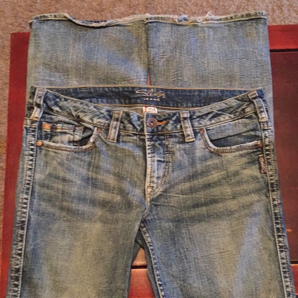 Silver Jeans - Picture 3 of 5